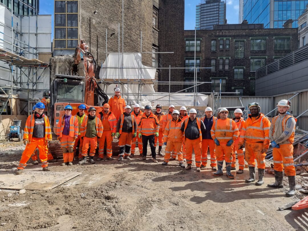20220331_124700 1 Liverpool Street Project - group photograph of team on site