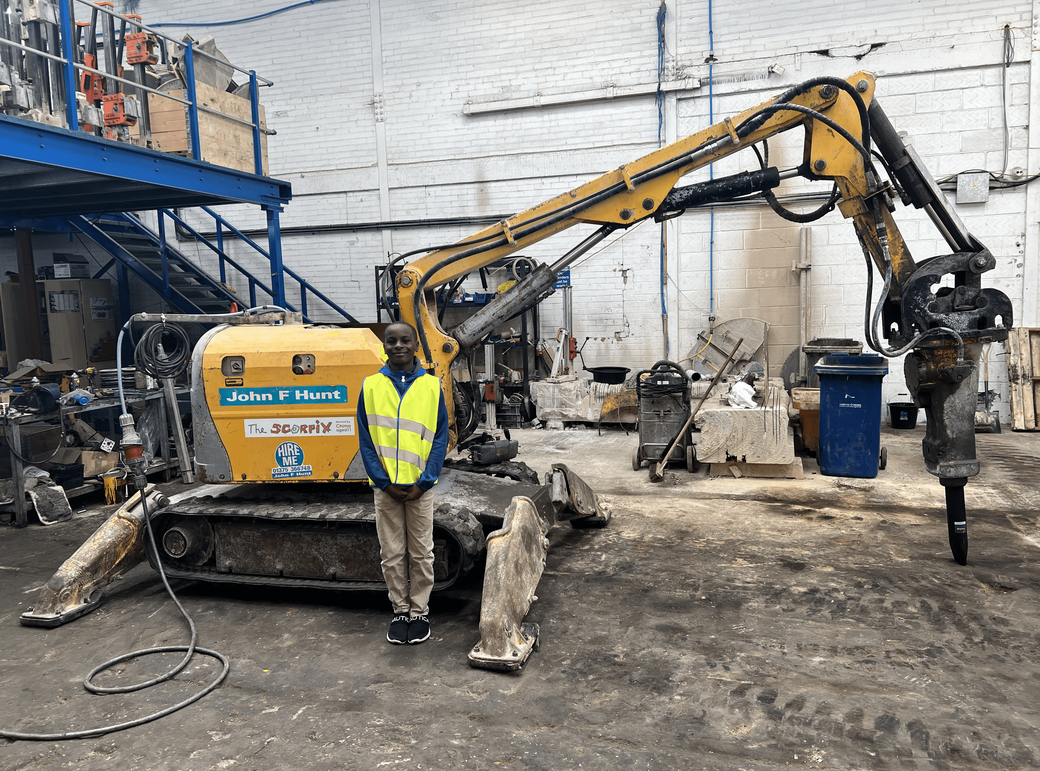 Chima With 'The Scorpix' - Brokk 330