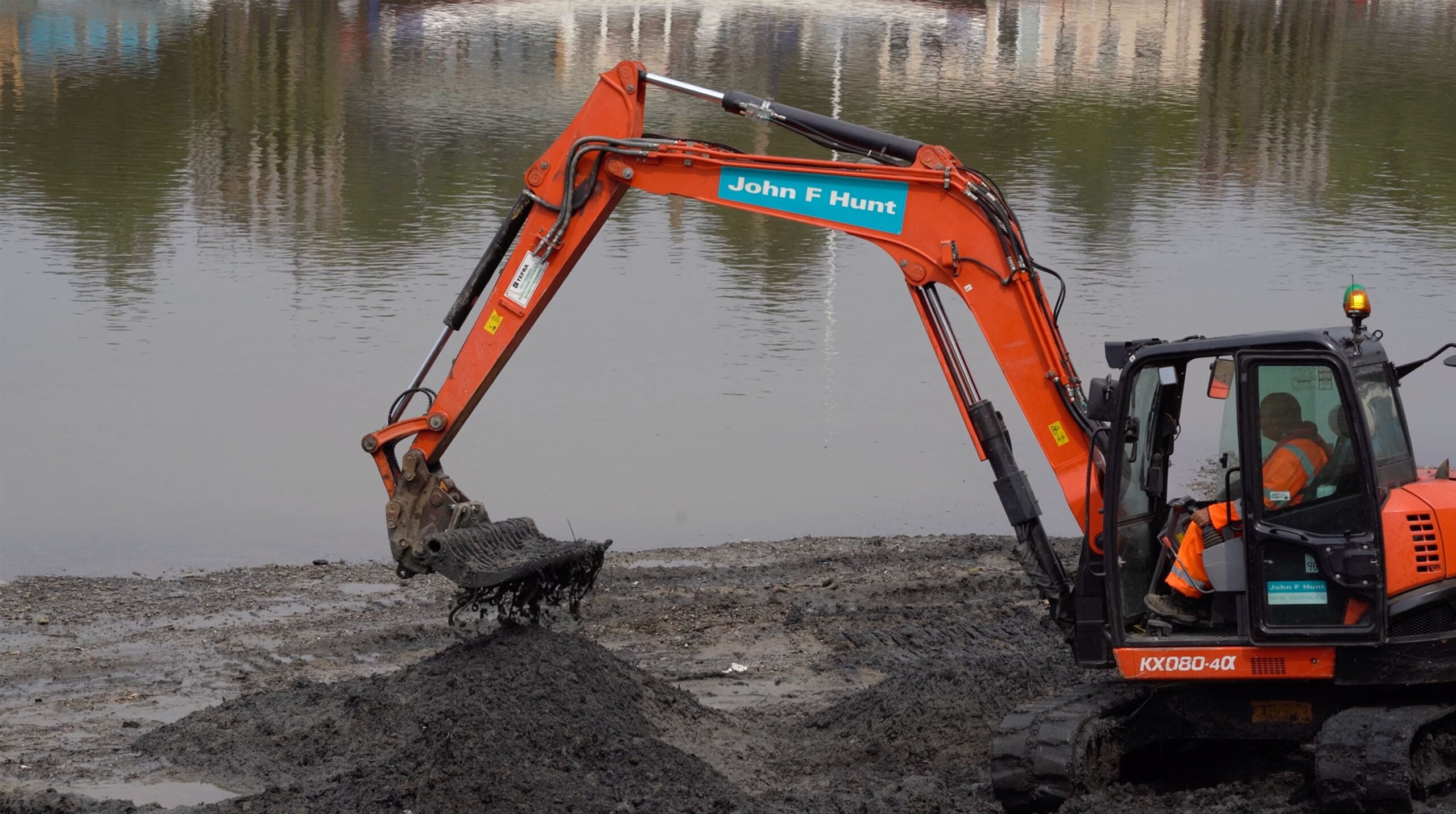 John F Hunt Regeneration Wet Wipe Island